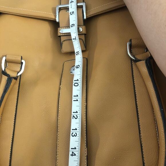 Tan PU Leather Satchel Weekender Duffle Bag - Picture 12 of 14